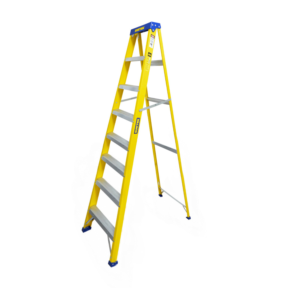 Escalera de tijera tipo II de fibra de vidrio con 7 peldaños