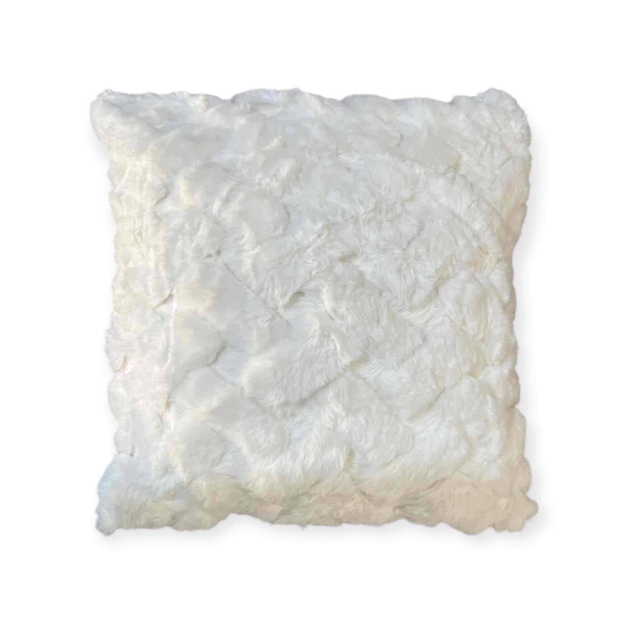 Cojín blanco afelpado