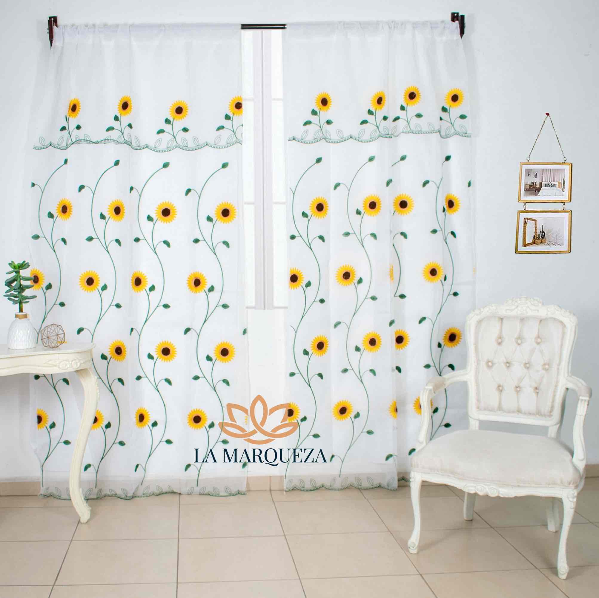 Cortinas blancas bordadas con girasoles